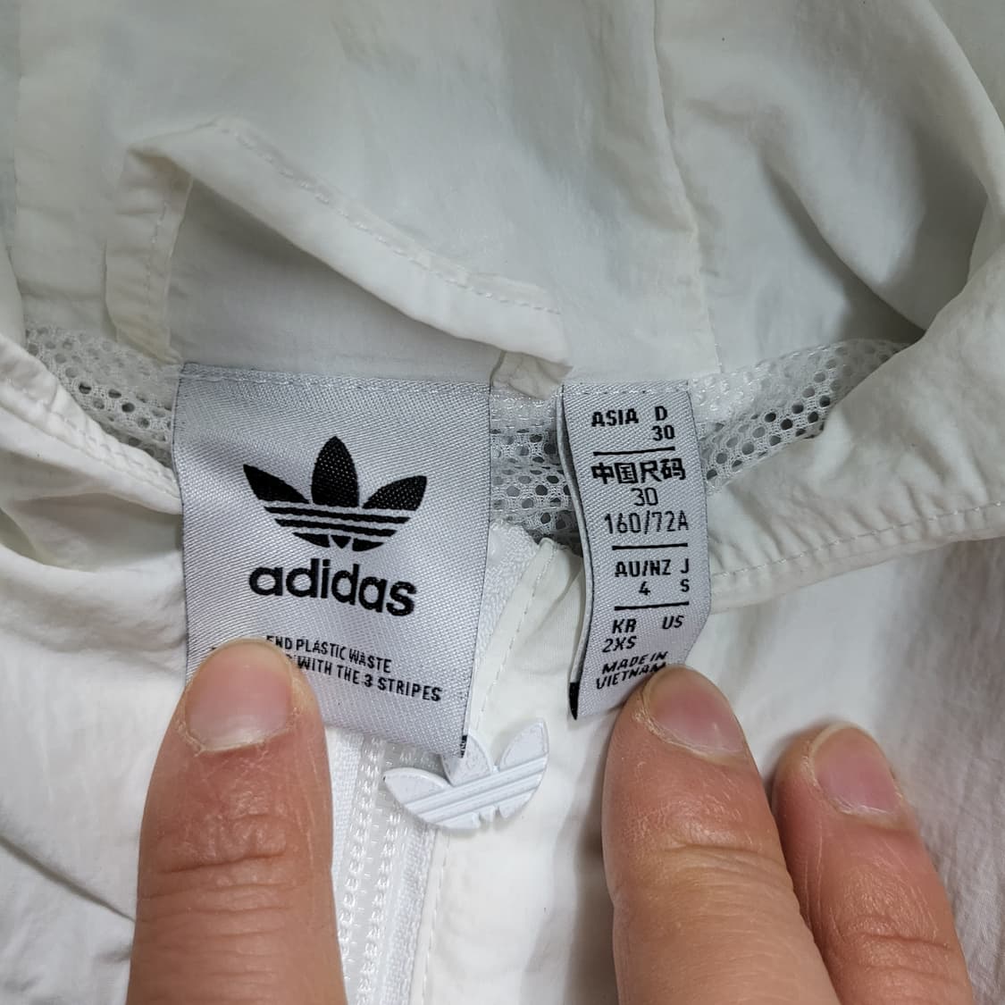 아디다스 빅로고 크롭 우븐 윈드브레이커 상품이미지8