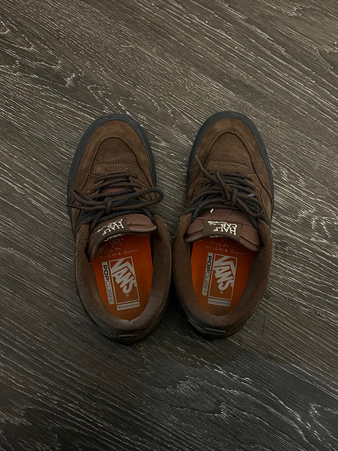 반스 닉 마이클 콜라보 스케이트 하프캡 브라운 상품이미지3