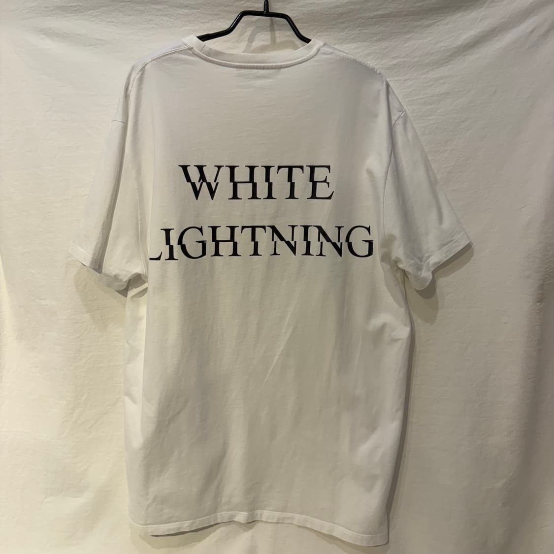 닐바렛 화이트 라이트닝 프린팅 반팔 티셔츠 상품이미지5