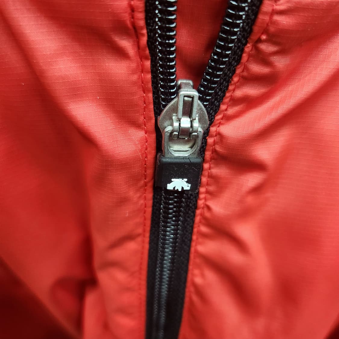 데상트 로고와펜 스트링 바람막이 점퍼 L(L~XL) 상품이미지8