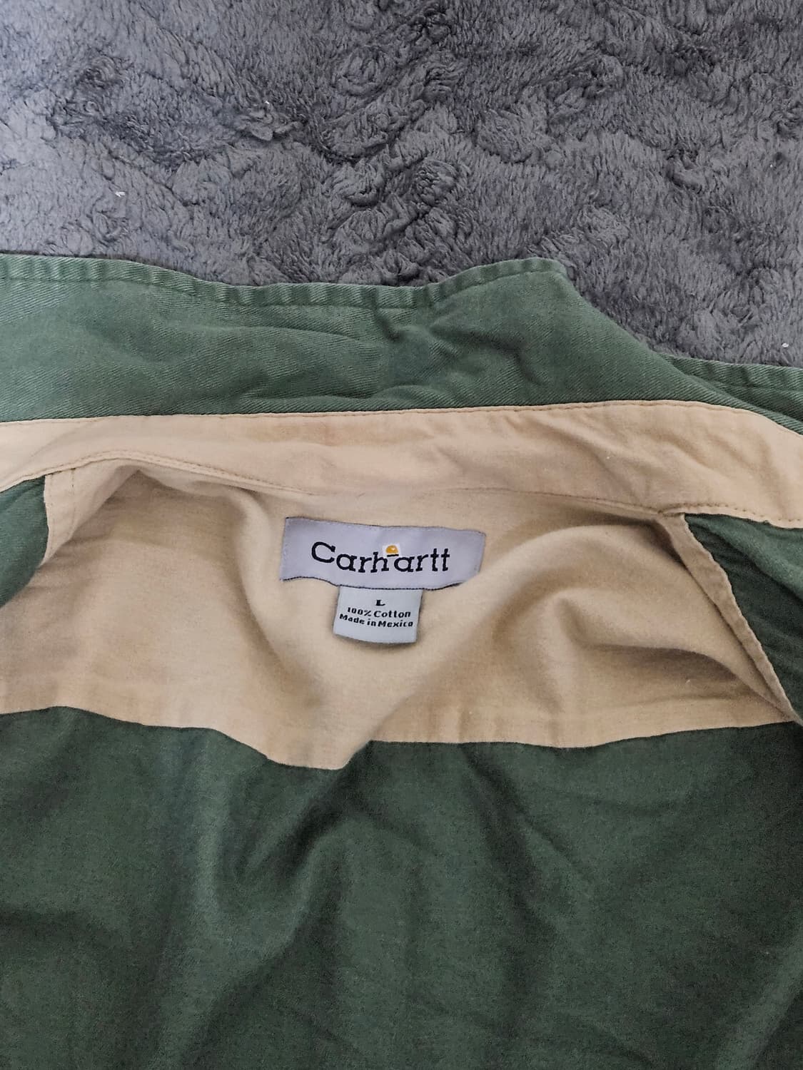 칼하트 카키 셔츠 상품이미지1