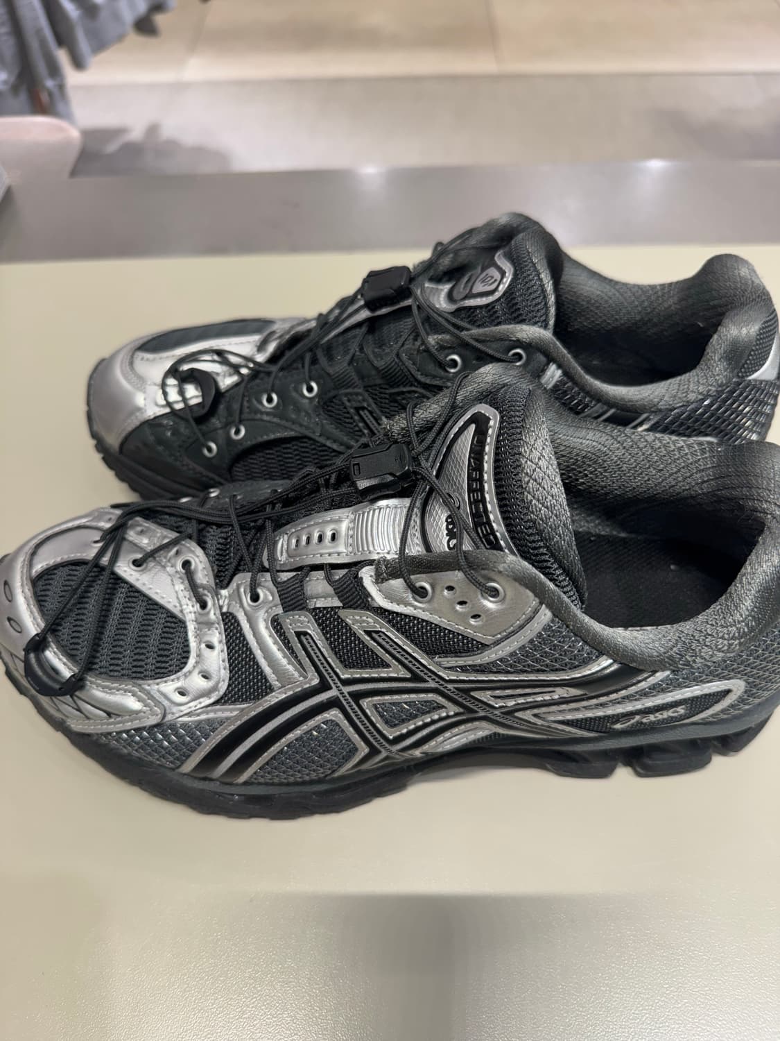 언어펙티드 아식스 젤 님버스 10.1 실버 블랙 상품이미지3