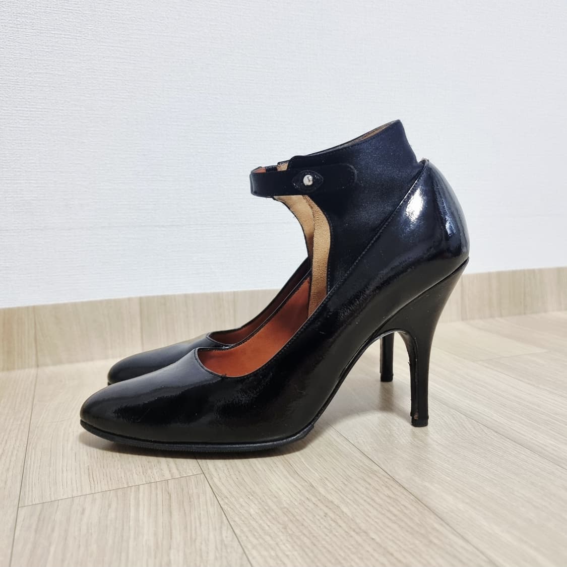 프랑스 랑방 파리 이태리메이드 하이힐 펌프스 구두 (235/36.5)  상품이미지3