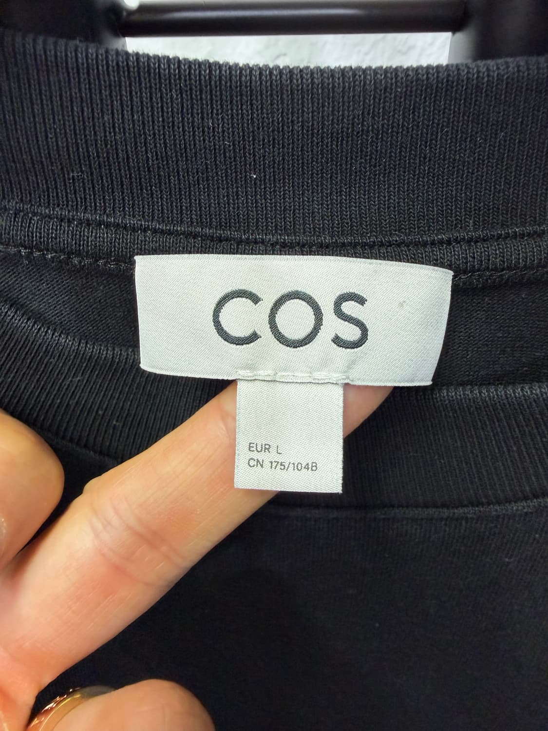 정품) COS 코스 여성 오버핏 크롭 반팔티 L 상품이미지5