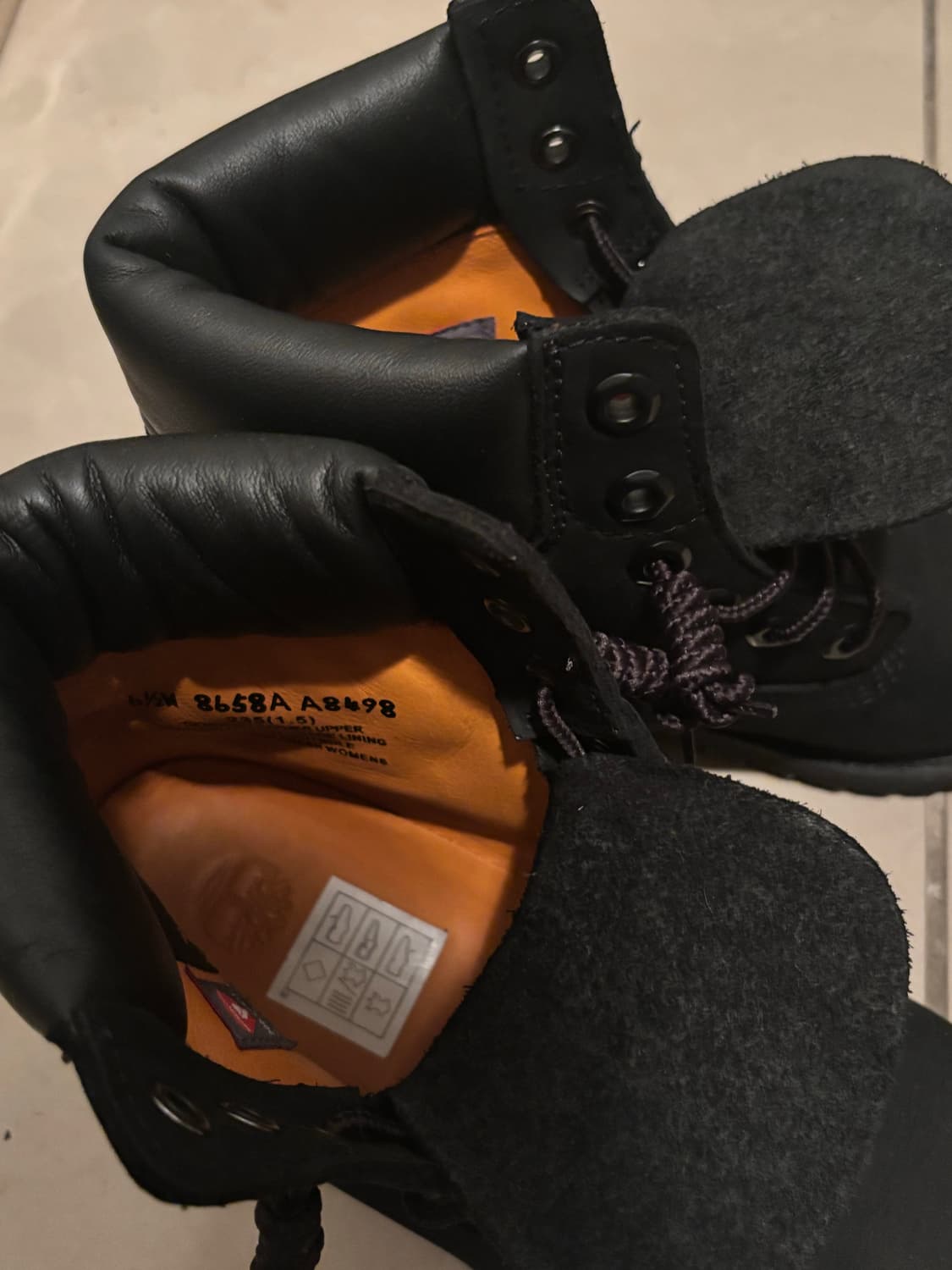 팀버랜드 6인치 워터프루프 부츠 블랙 상품이미지2