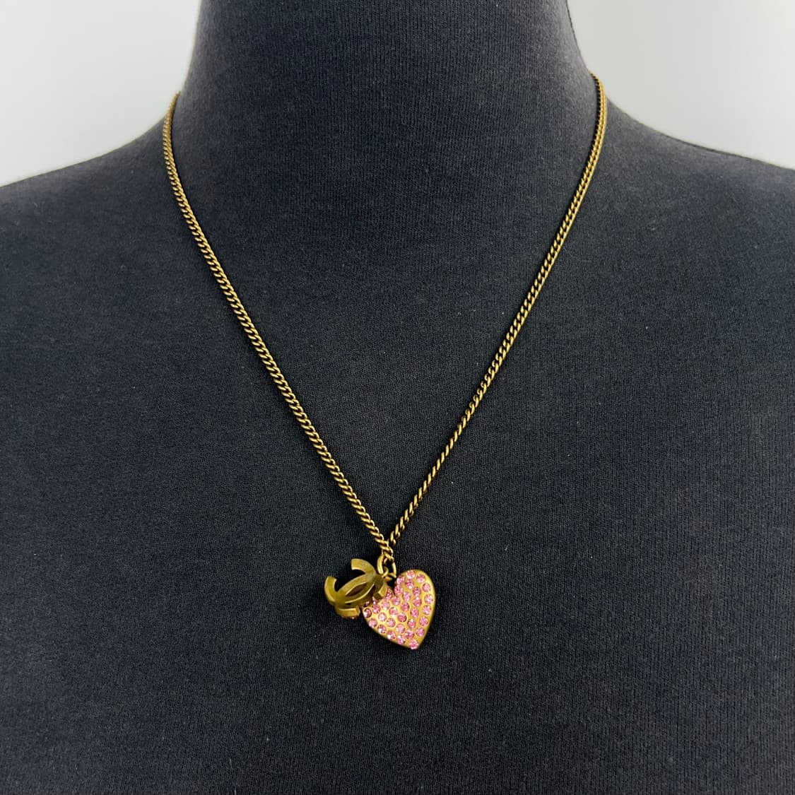 샤넬 핑크 CC 하트 크리스탈 목걸이 상품이미지3