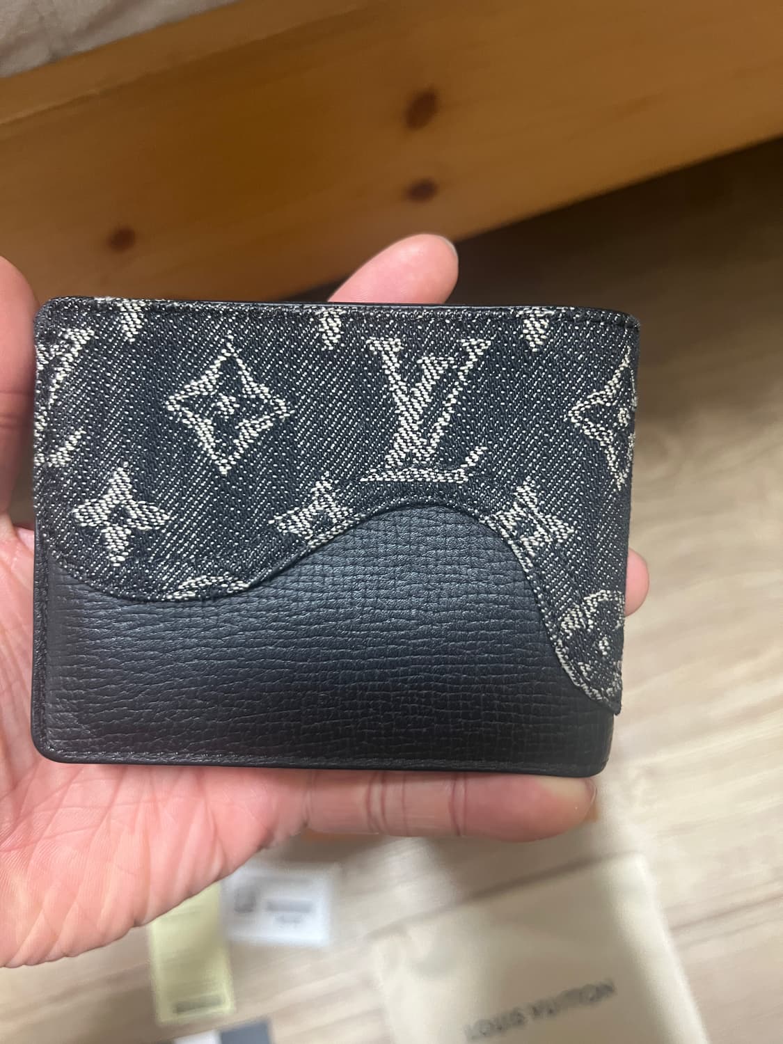 루이비통 x 니고 슬렌더 월렛 반지갑 상품이미지4