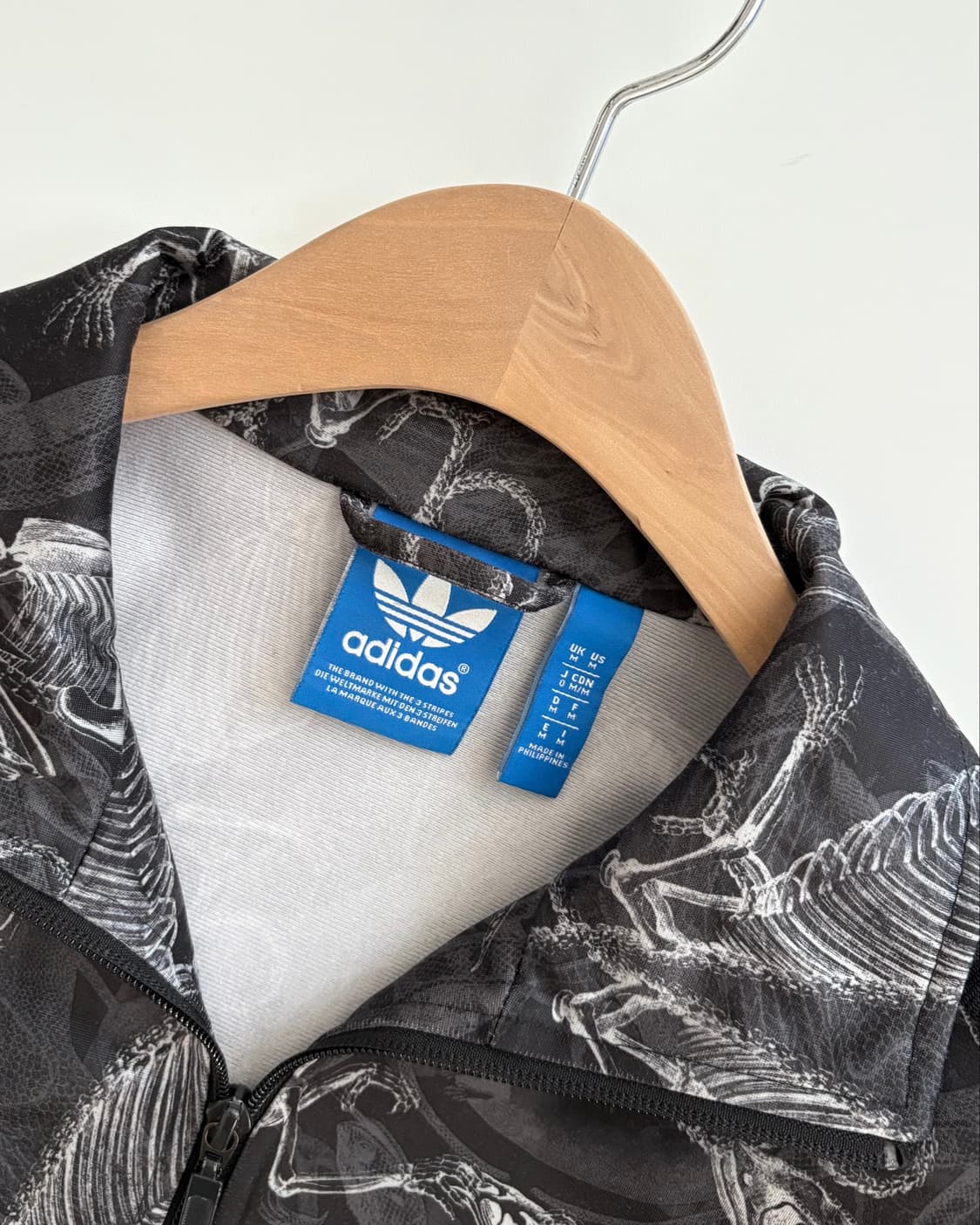 Adidas 아디다스 카르노브스키 스켈레톤 트랙탑  상품이미지4