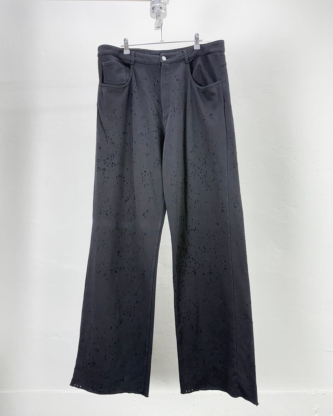 MM6 메종 마르지엘라 블랙 디스트로이드 와이드 코튼 스웨트 팬츠 상품이미지1