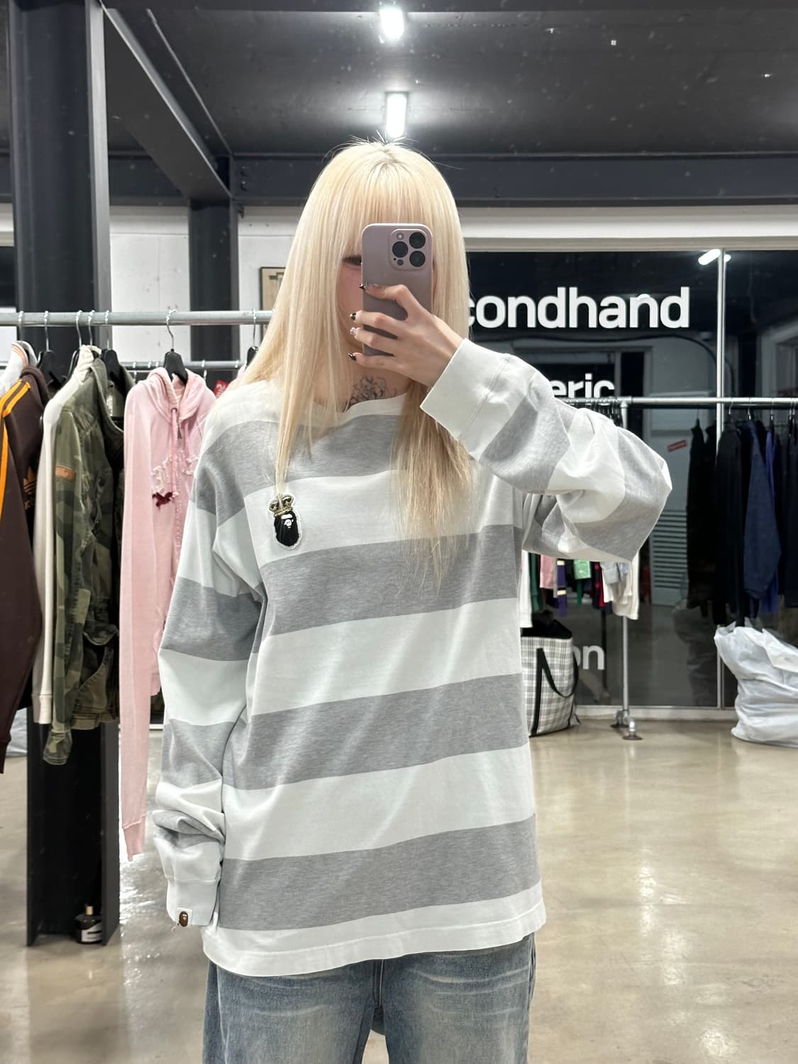 베이프 그레이 스트라이프 크라운 자수 긴팔 슬리브 상품이미지1