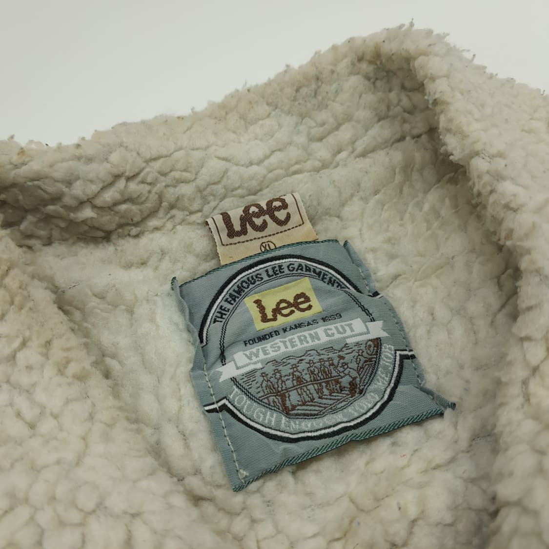 CN963 XL Lee 라이더스 빈티지 애시드워시 셰르파 데님 트러커자켓 상품이미지4