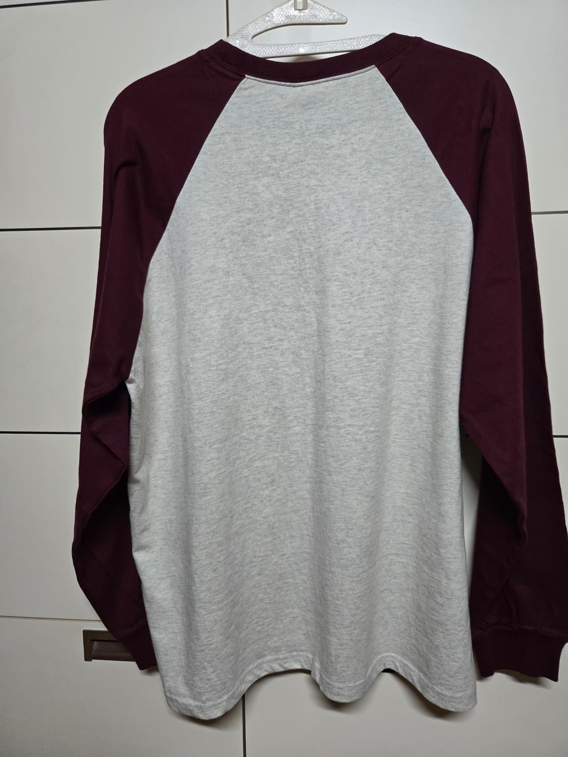 오드스튜디오 베리클로즈 래글런 오버핏 롱슬리브(택달린새상품) 상품이미지4