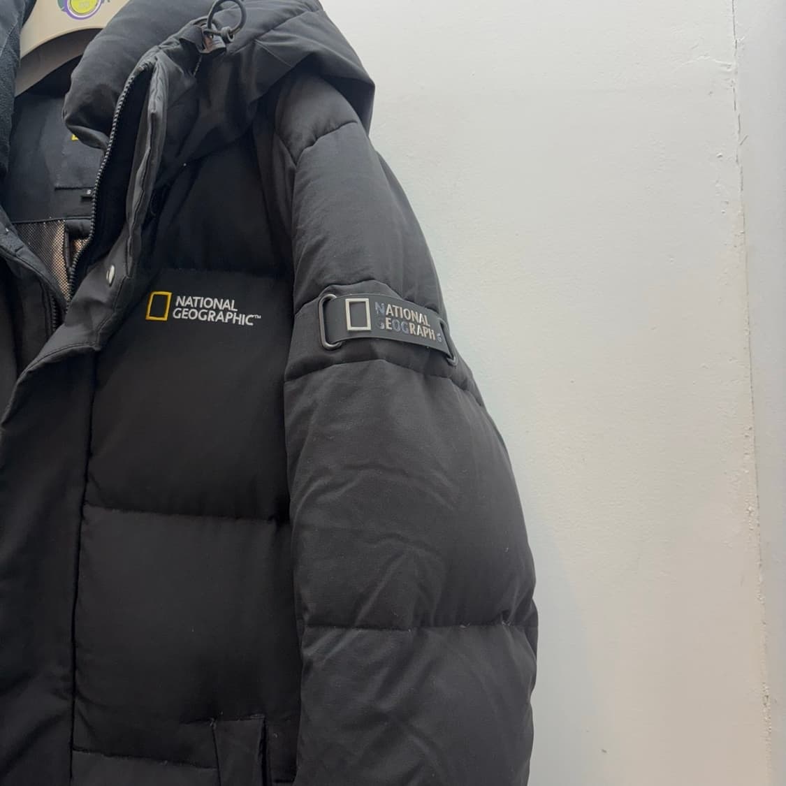 내셔녈지오그래픽 롱패딩 블랙 상품이미지2