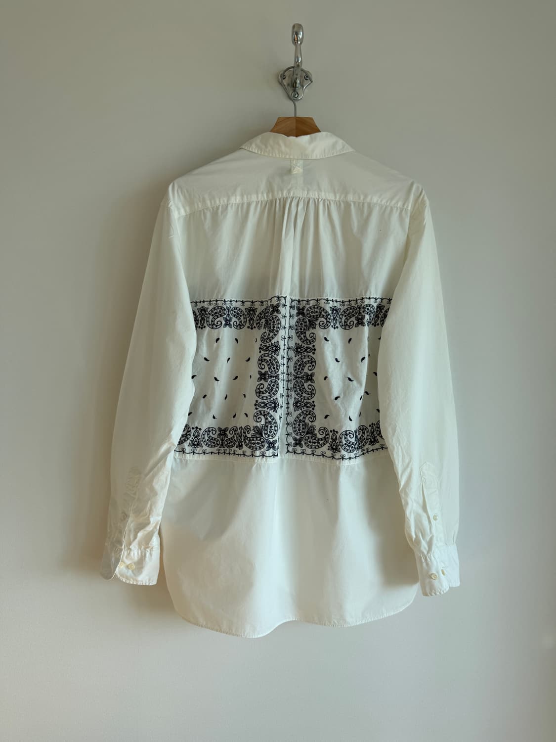 이스트로그(EASTLOGUE) 페이즐리 자수 셔츠 상품이미지7