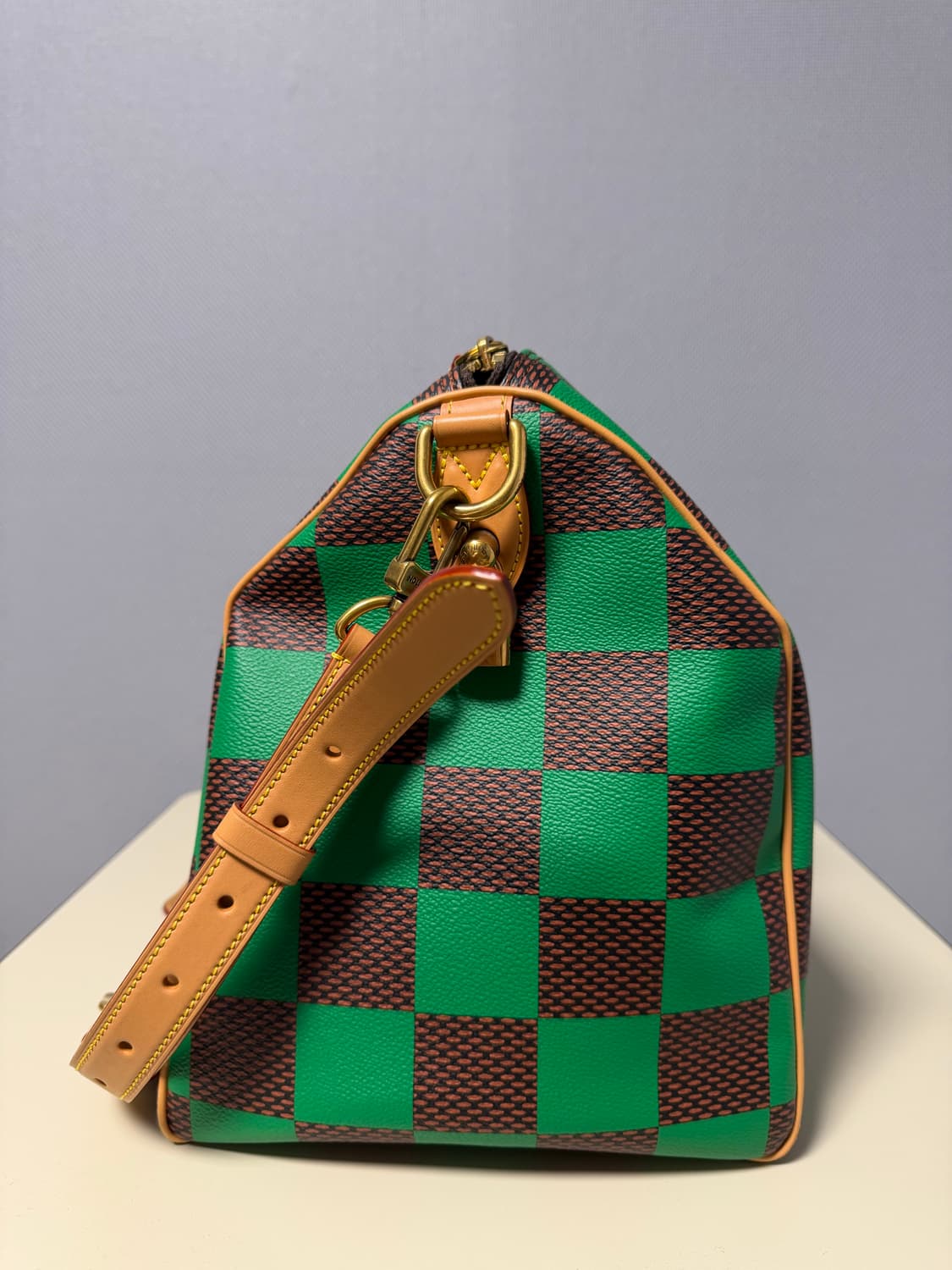 루이비통 스피디 반둘리에 40 다미에 팝 그린 상품이미지5