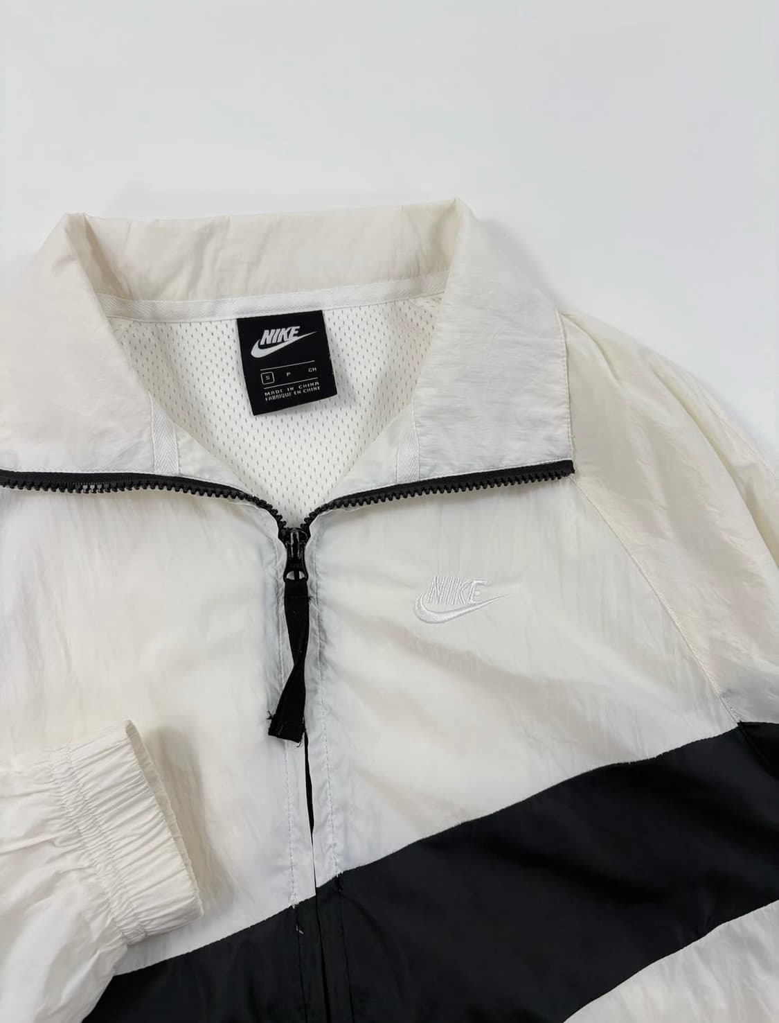 나이키 빅스우시 바람막이 상품이미지2