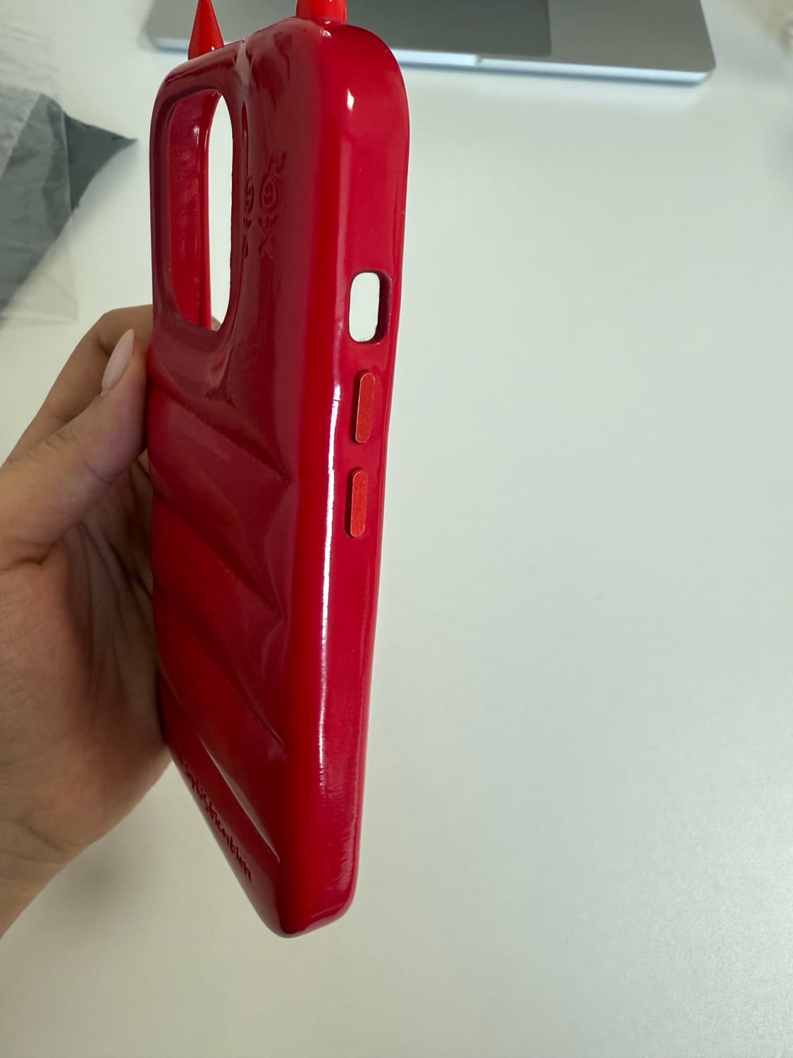 어판소피스티케이션 큐피드 16프로 케이스 상품이미지3