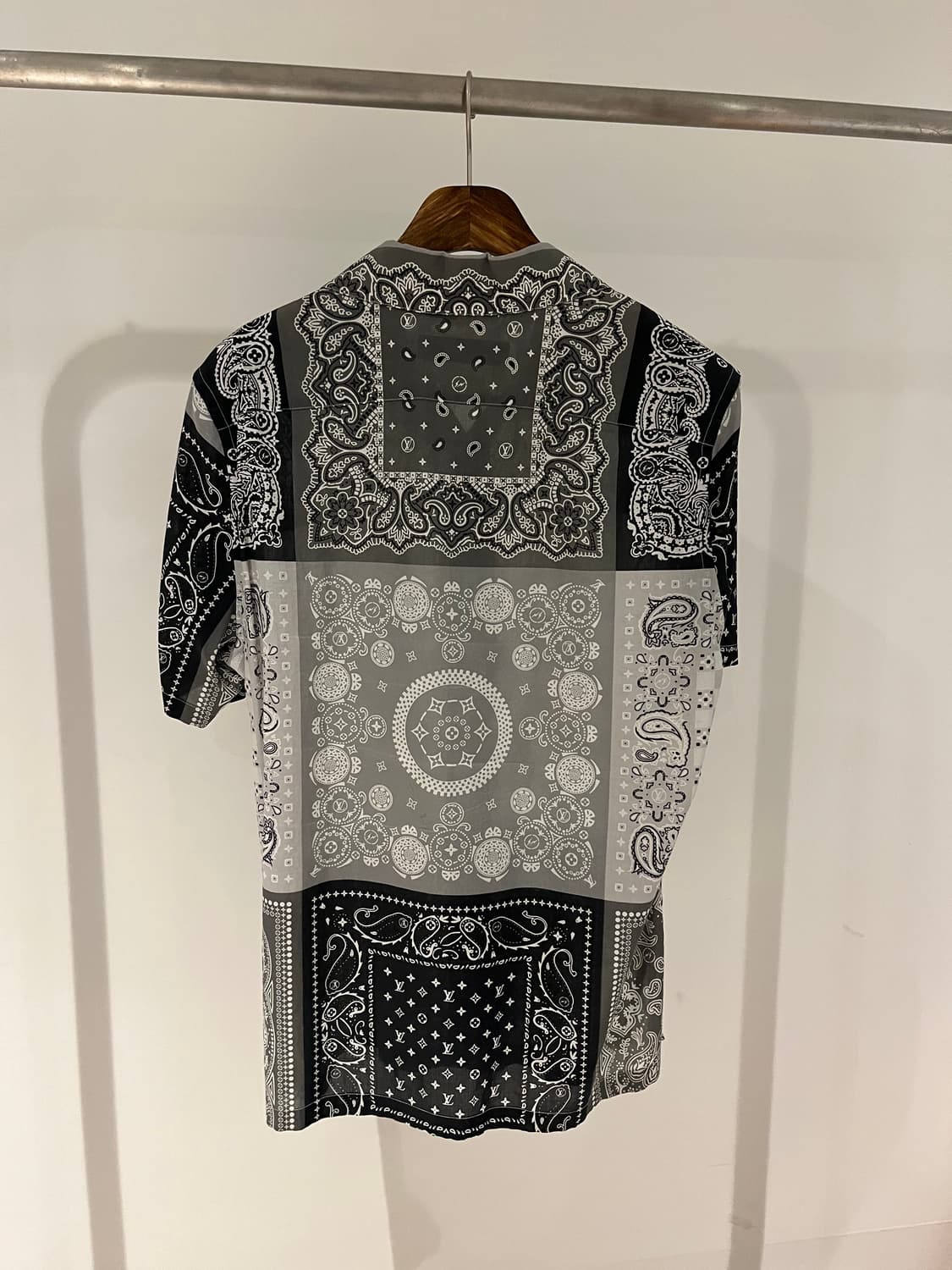 Louis Vuitton 2017 Bandana Print Shirts 상품이미지3