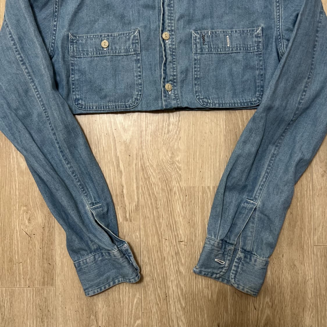 입생로랑 여성 포켓 크롭 데님셔츠 데님자켓 XL  상품이미지3