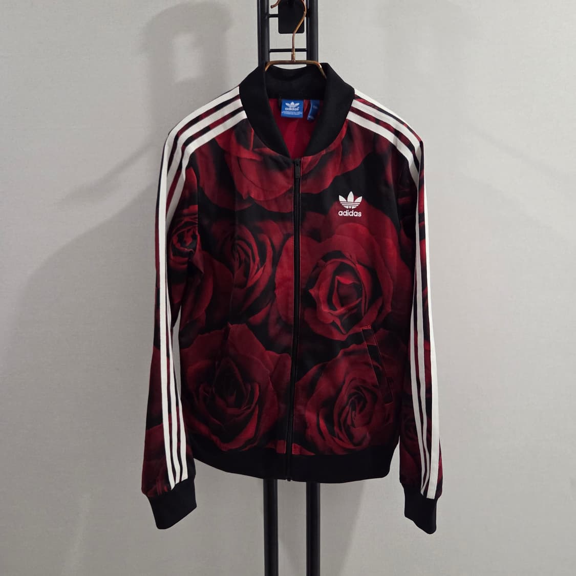 아디다스 레드로즈 트렉탑 상품이미지1