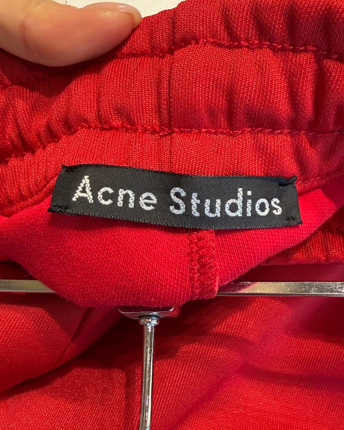 아크네 스튜디오 레드 페이스패치 스웻 팬츠  상품이미지8