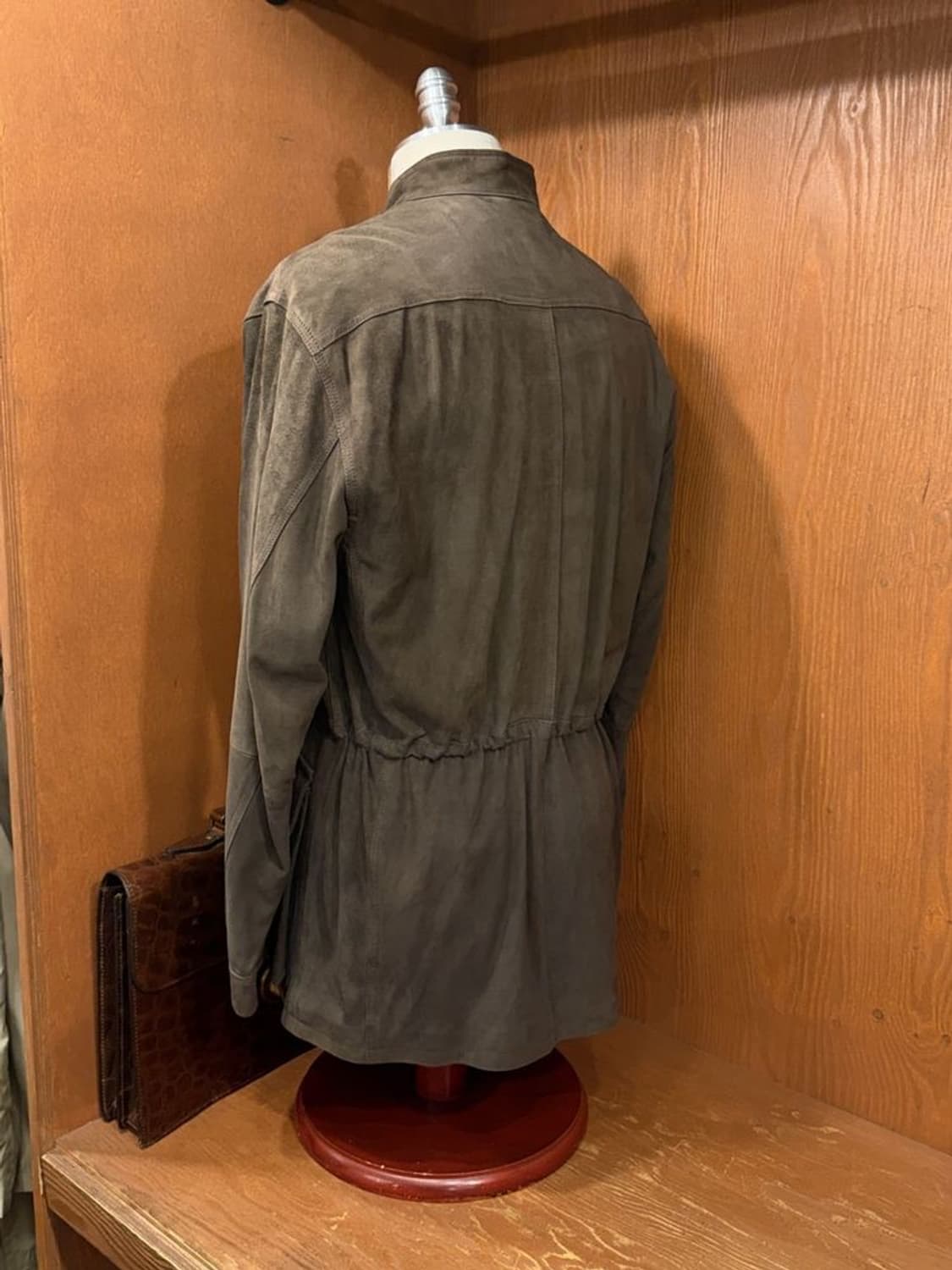 홀링턴 파리 X 엠메티 스웨이드 자켓 상품이미지6