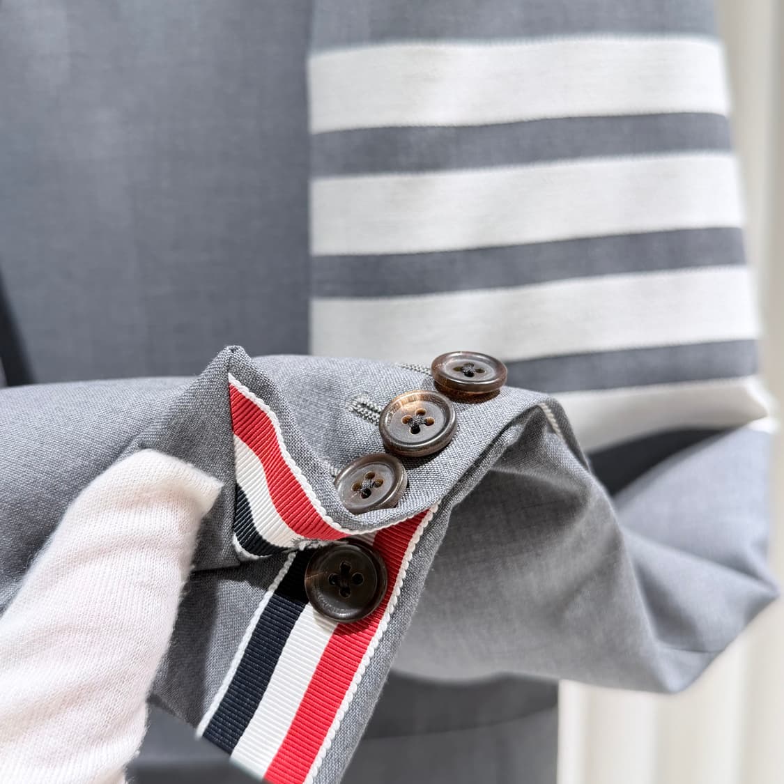 3 / 톰브라운 사선완장 플레인 위브 블레이저 / 택달림 상품이미지5