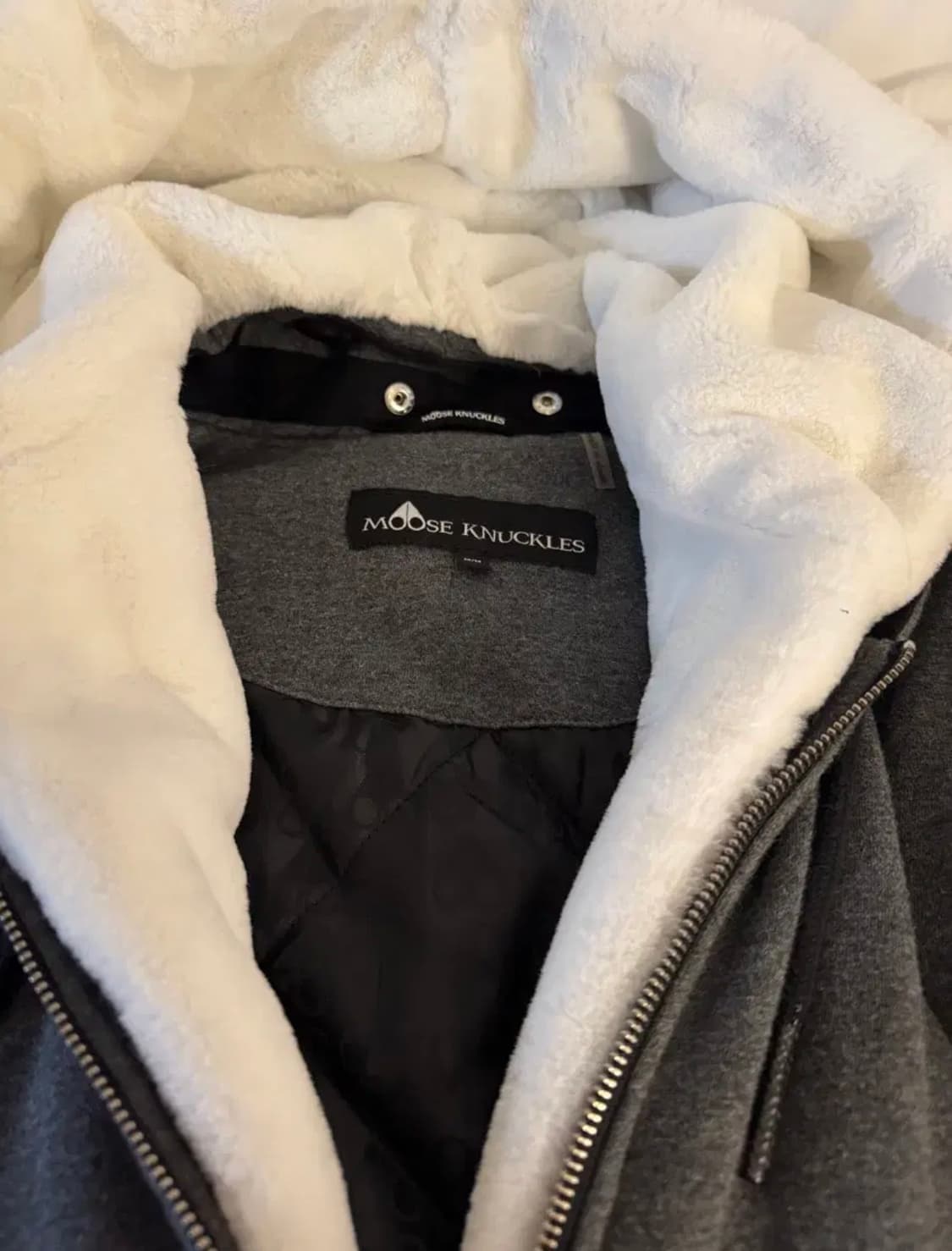 무스너클 버니스웨터 상품이미지3