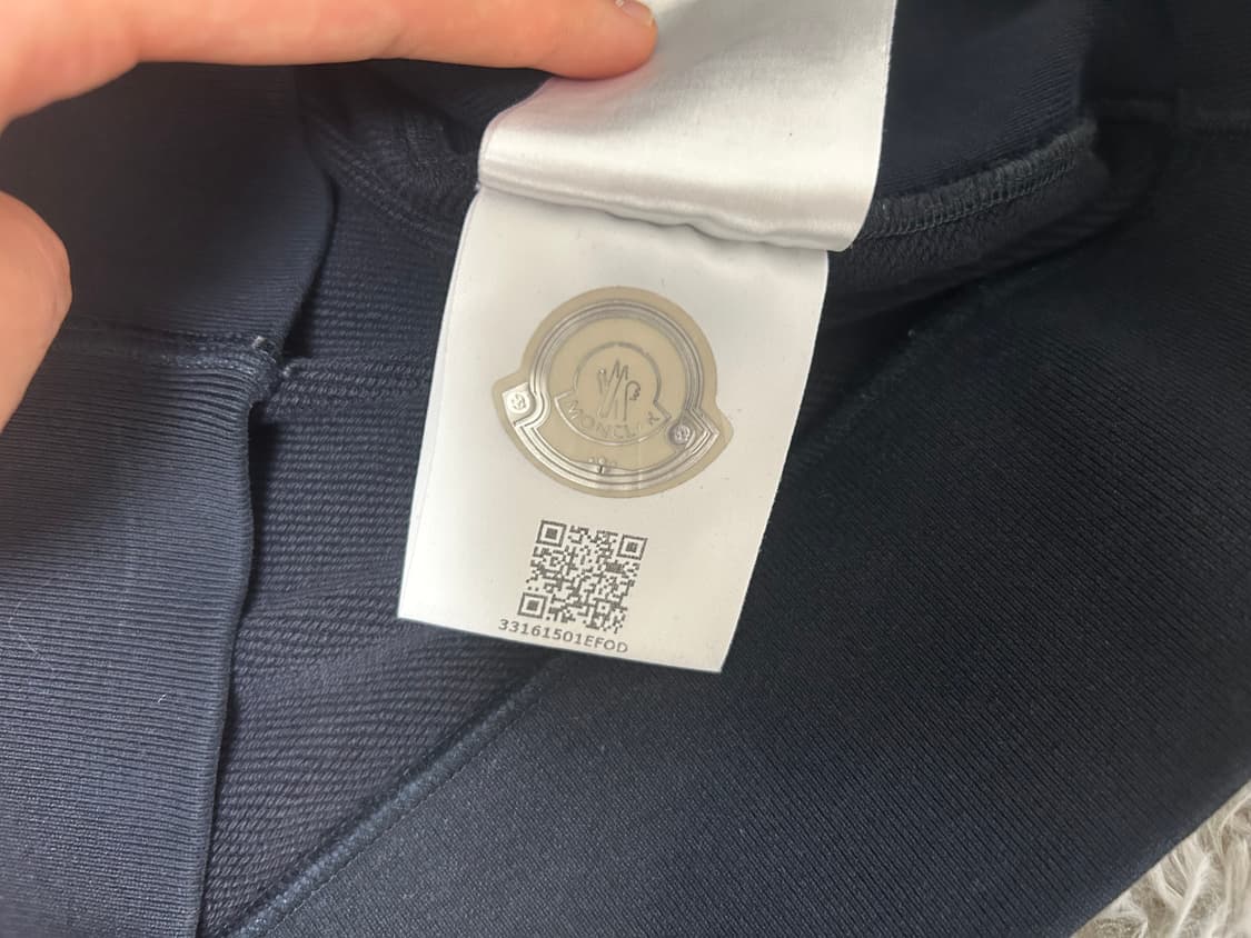 [사이즈S] 몽클레어 감마블루 맨투맨 상품이미지5