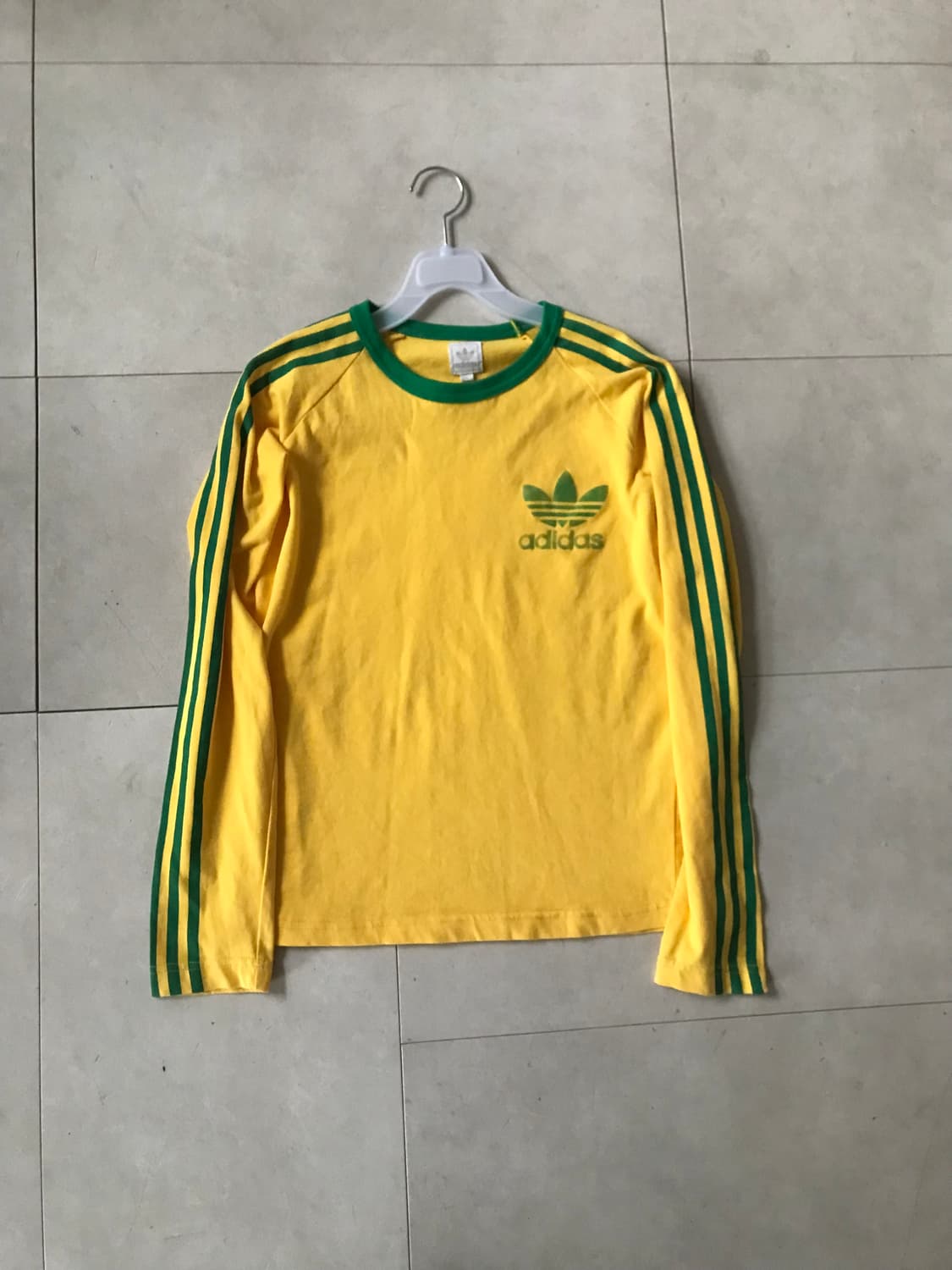 아디다스 00s 옐로우 삼선 롱슬리브 상품이미지8