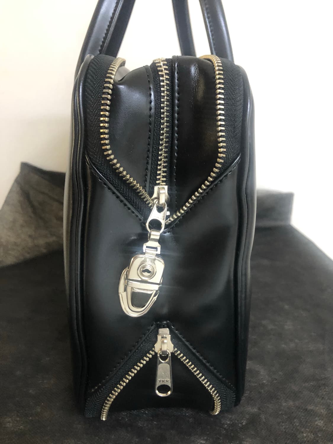 꼼데가르송 오리지널 바닥 지퍼 ZIP 핸드백 (s) 상품이미지7