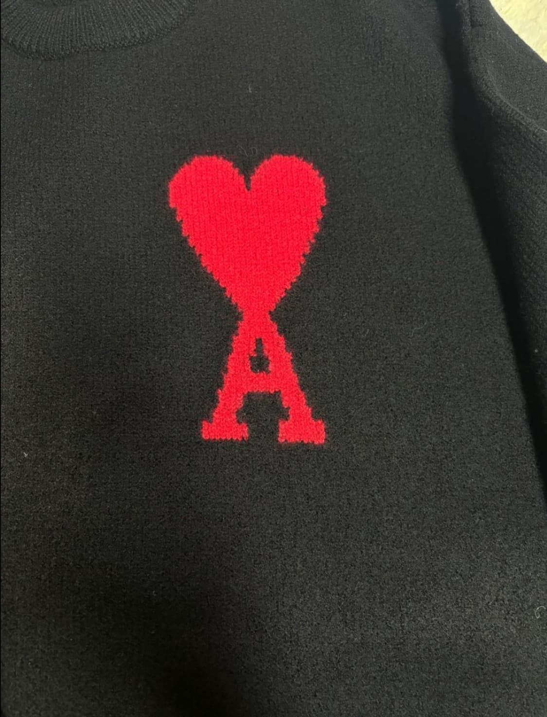 [정품] 아미 하트 로고 블랙 니트 (M 사이즈 / S급) 상품이미지3
