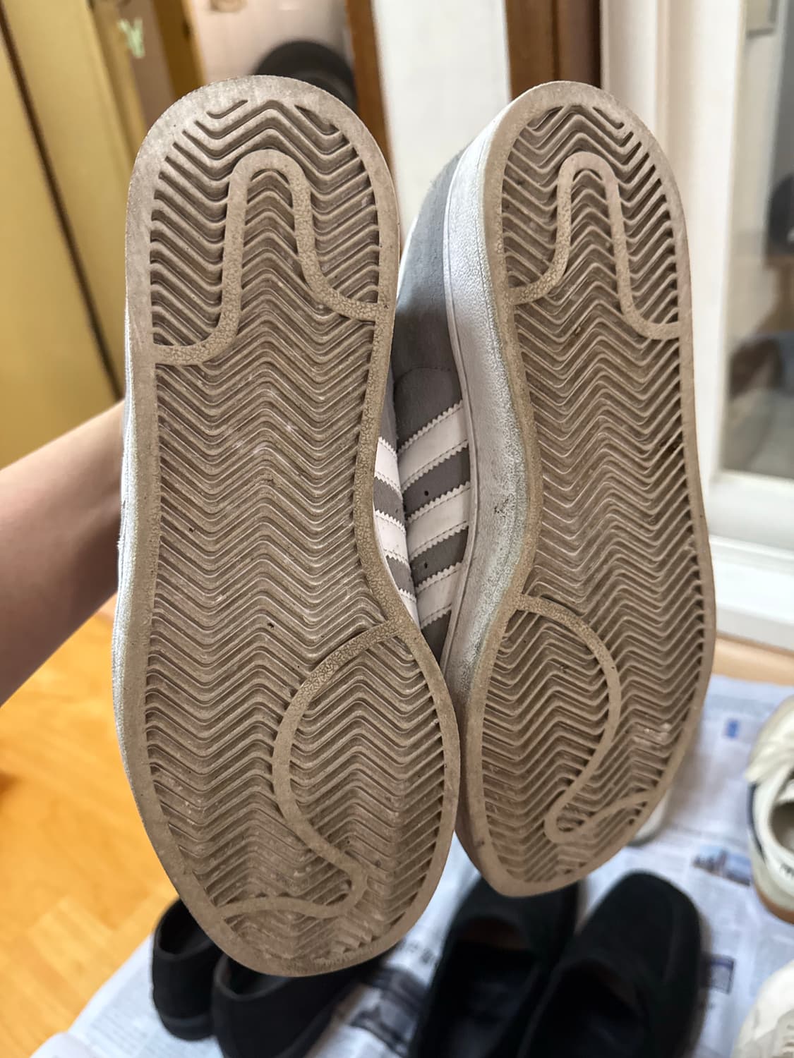 아디다스 오리지널스 캠퍼스2 그레이 255사이즈(실착 260)판매합니다. 상품이미지7