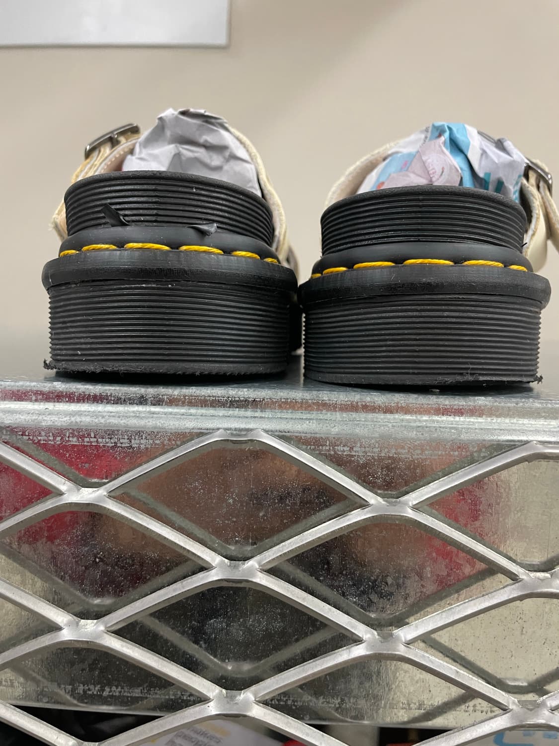 닥터마틴 마일즈 샌들 아이보리 uk6 상품이미지9