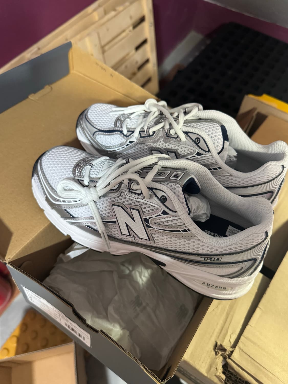 뉴발란스 운동화 740 메탈릭 네이비 260🧡 상품이미지1