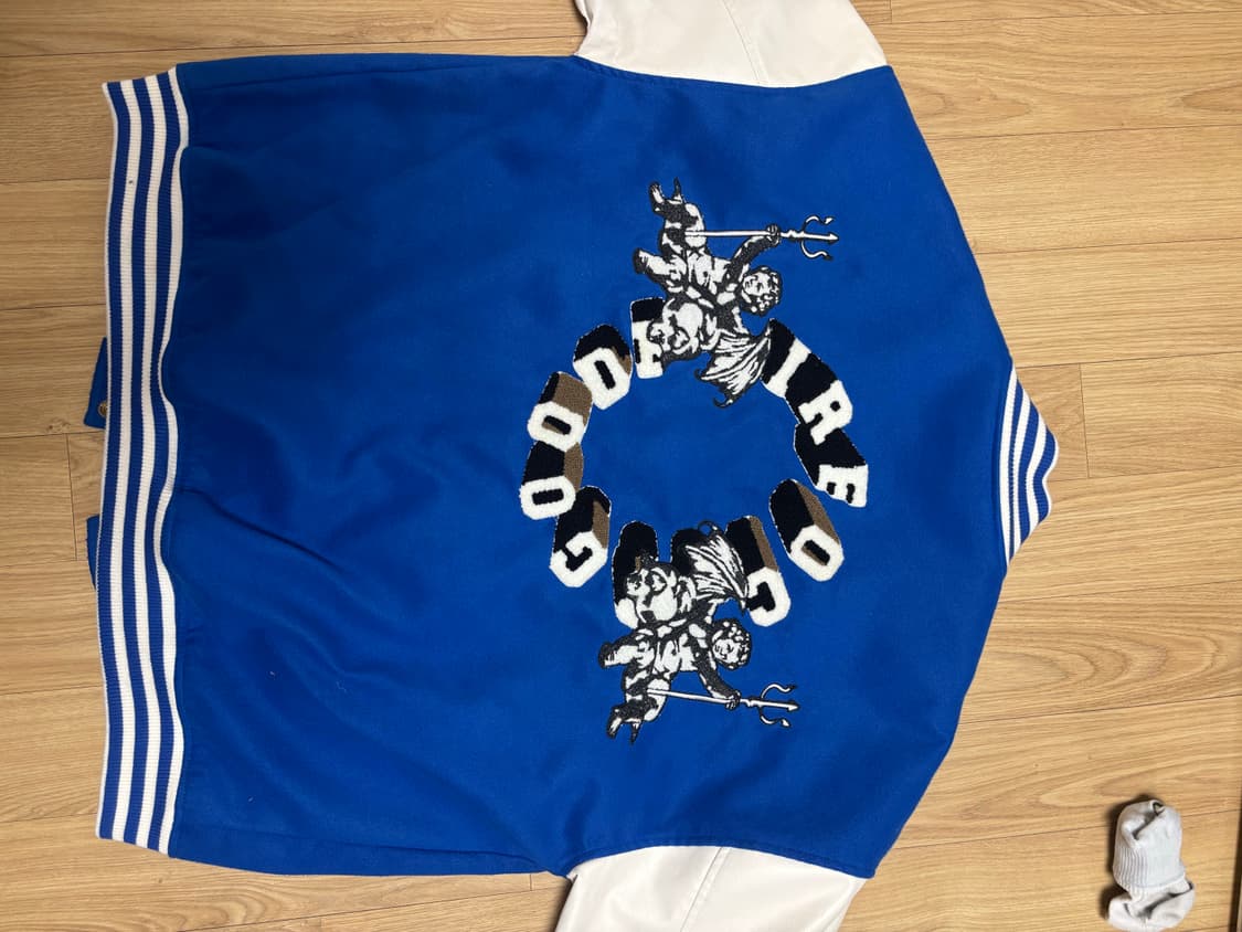 [희귀매물/XL] 페어포커스 천사 엔젤 자수 바시티 상품이미지2