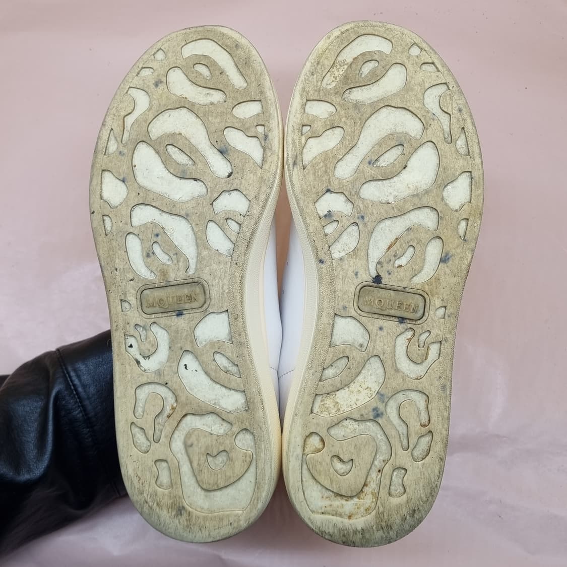 AMQ 스니커즈 245 상품이미지3