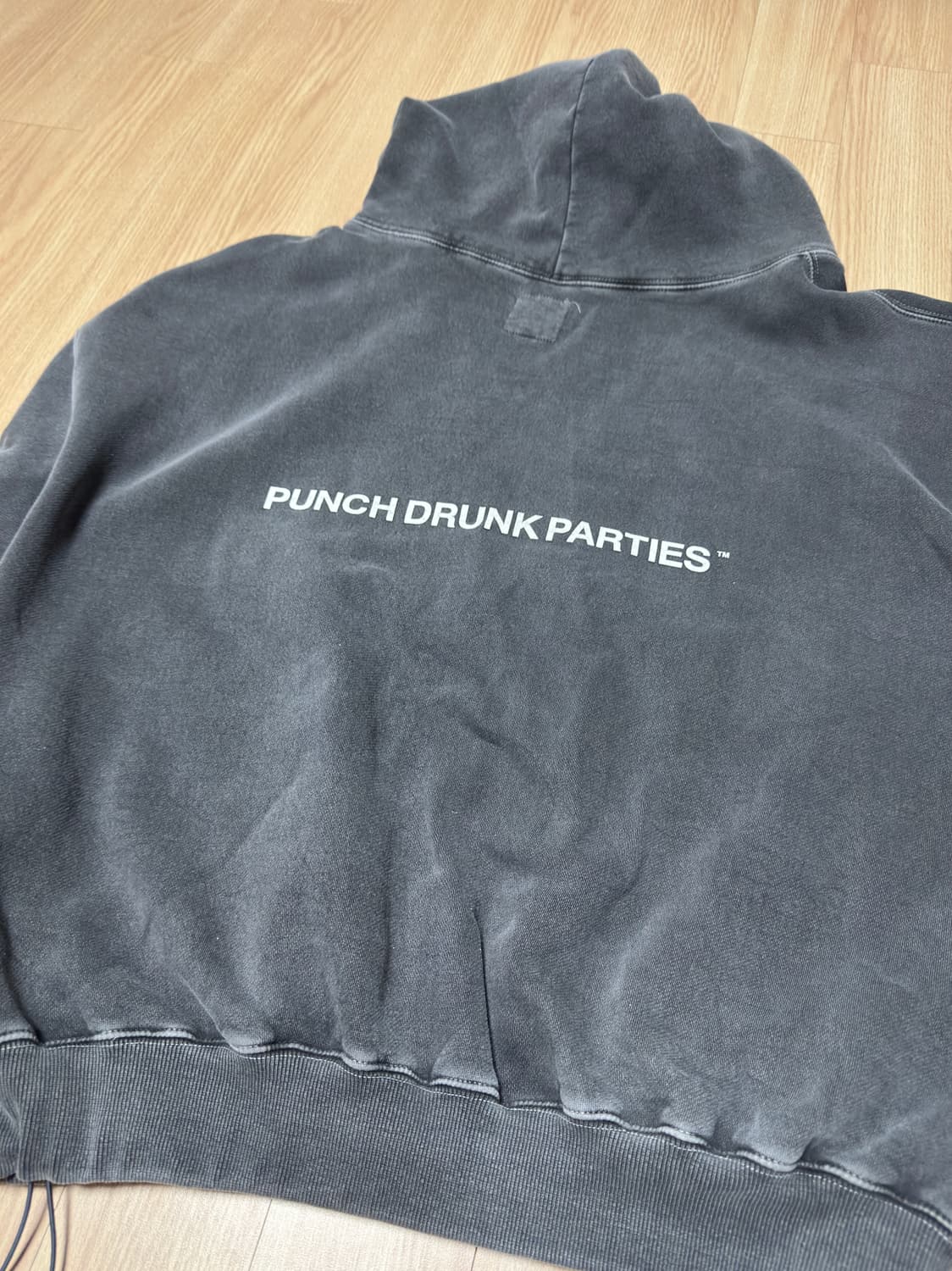 펀치드렁크파티즈 피그먼트 후드 m 상품이미지4