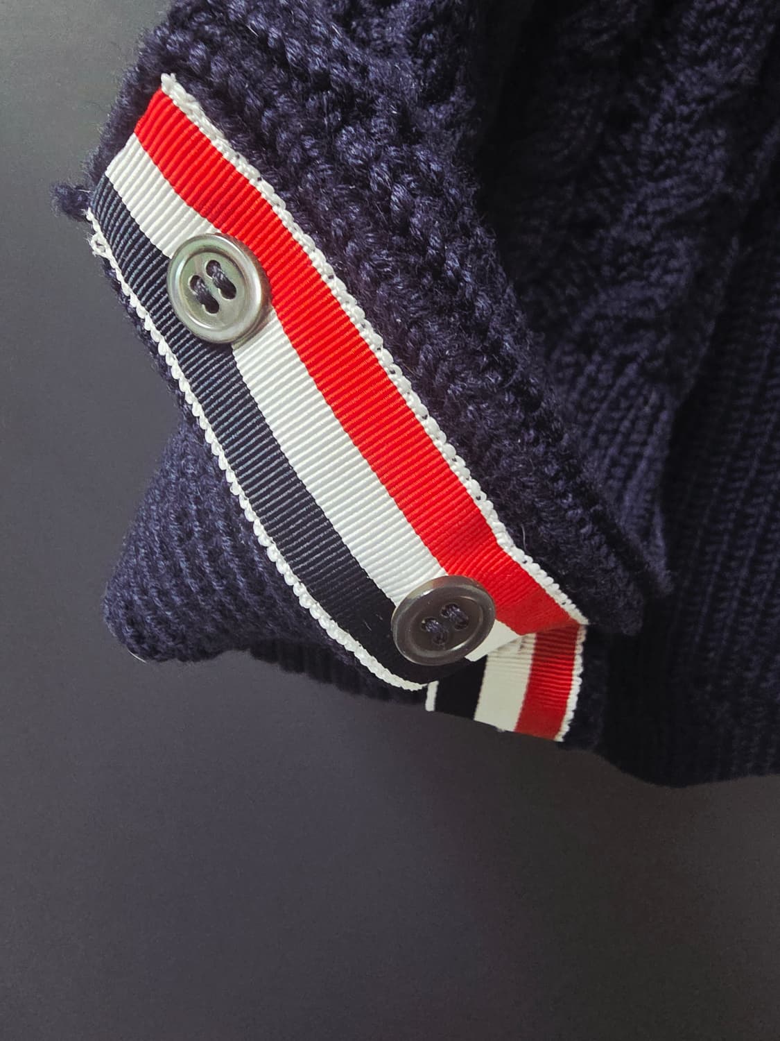 톰브라운 아란 케이블 가디건 네이비38사이즈 상품이미지3