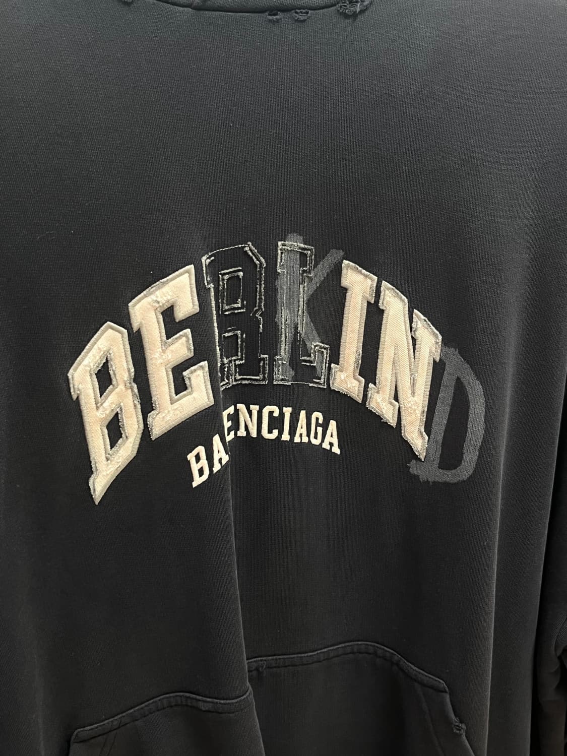 발렌시아가 비카인드후드 bekind 상품이미지3