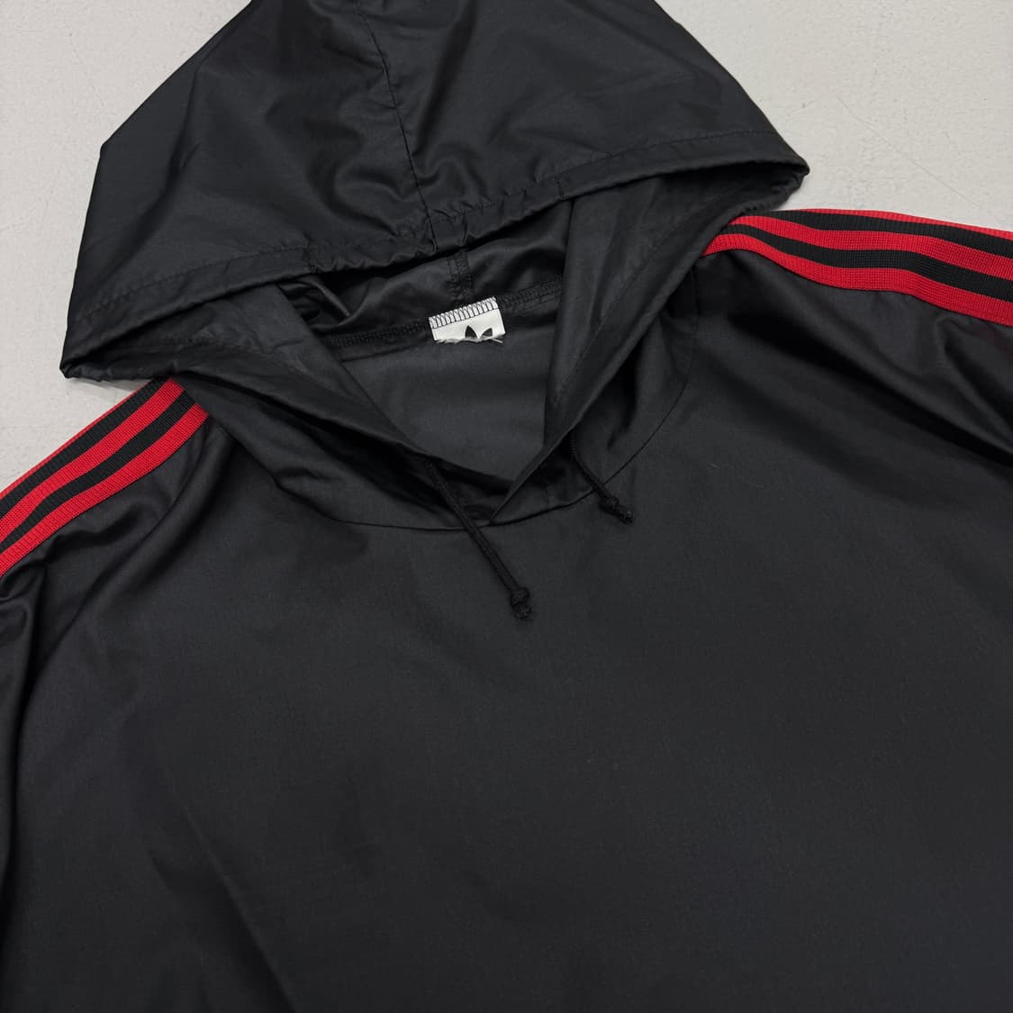 아디다스 90s 빅로고 검빨 파이어버드 후드 웜업 바람막이 상품이미지4