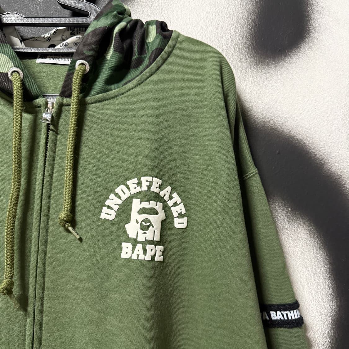 정품 베이프 x 언디피티드 컬러 카모 릴렉스핏 집업 후디 상품이미지3