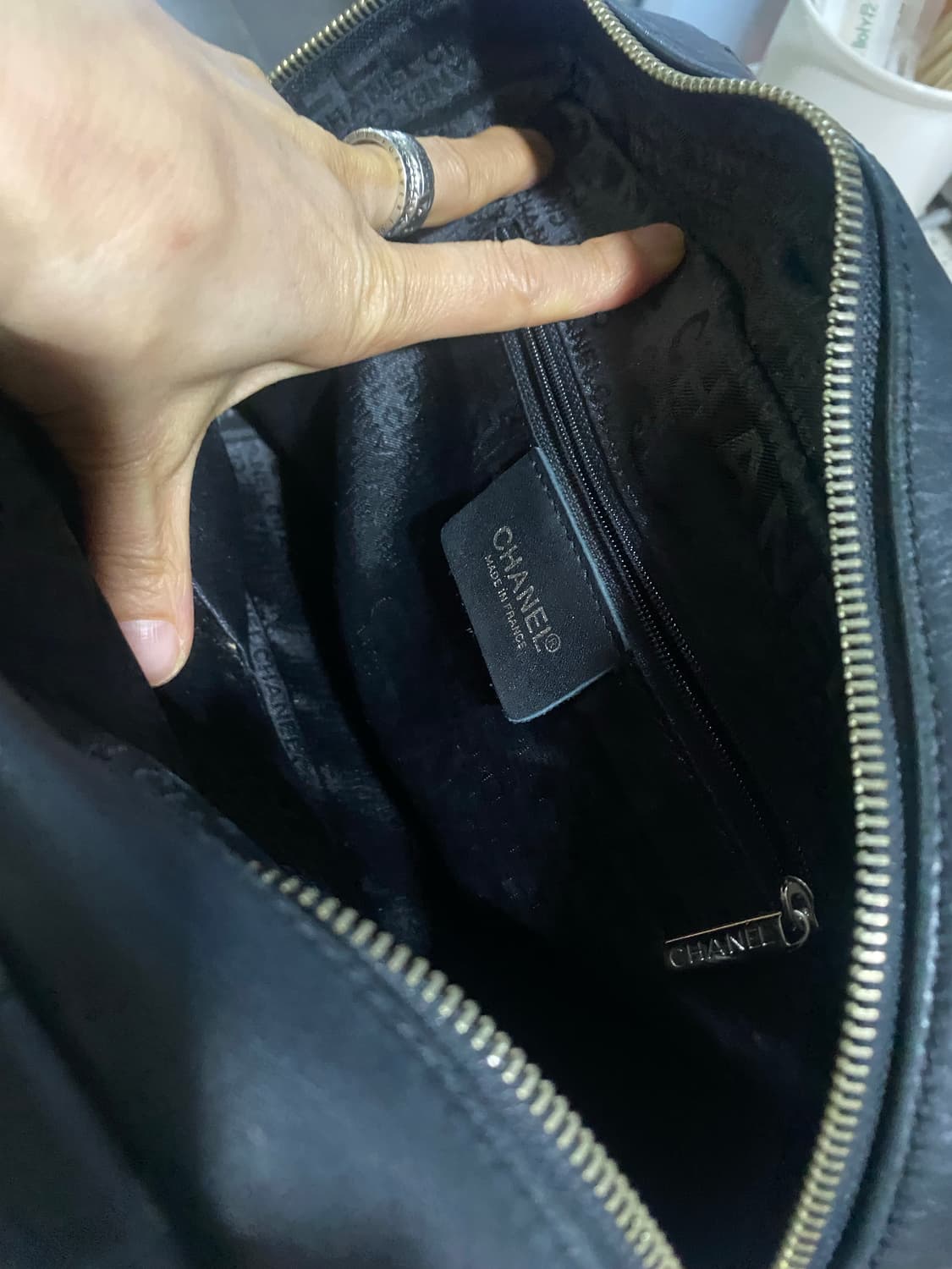 퀼팅 리얼가죽 토트백 블랙 상품이미지5