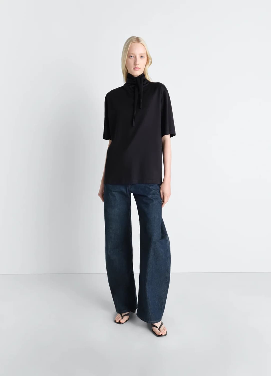 [XS,S,M]르메르 26ss FOULARD 스카프 티셔츠/블랙 상품이미지2