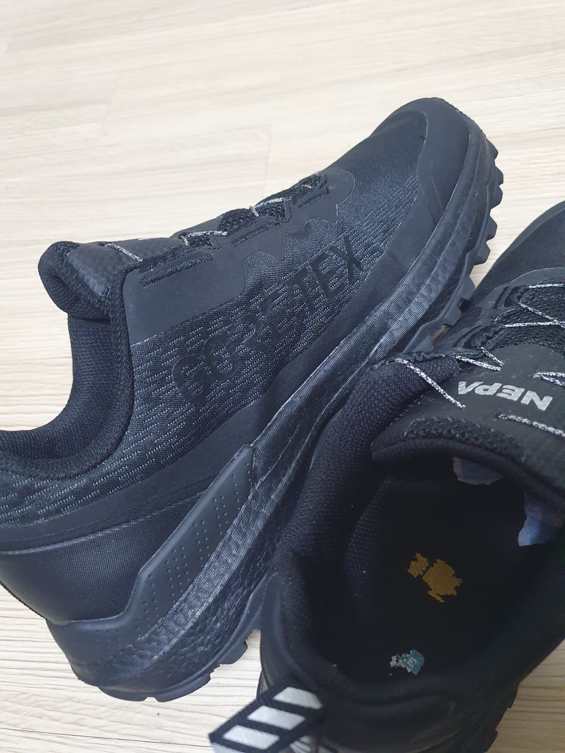 네파 고어텍스 트레킹화 260 상품이미지9