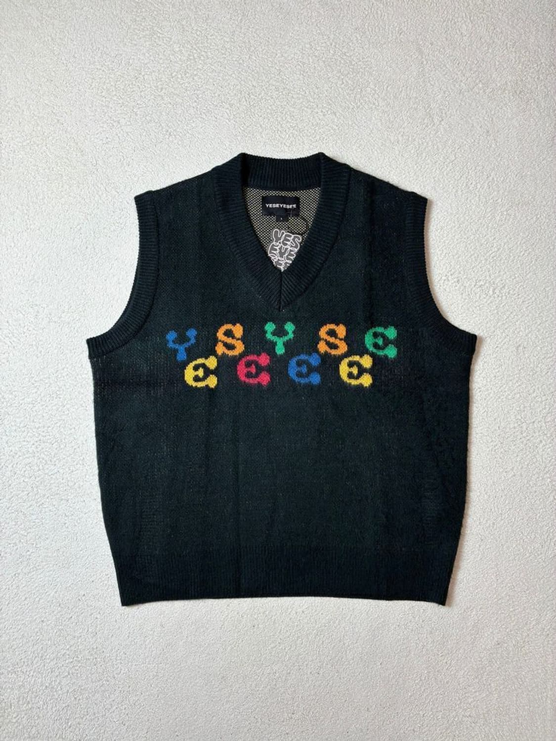 예스아이씨 22FW 레인보우 니트 베스트 PN7176 상품이미지1