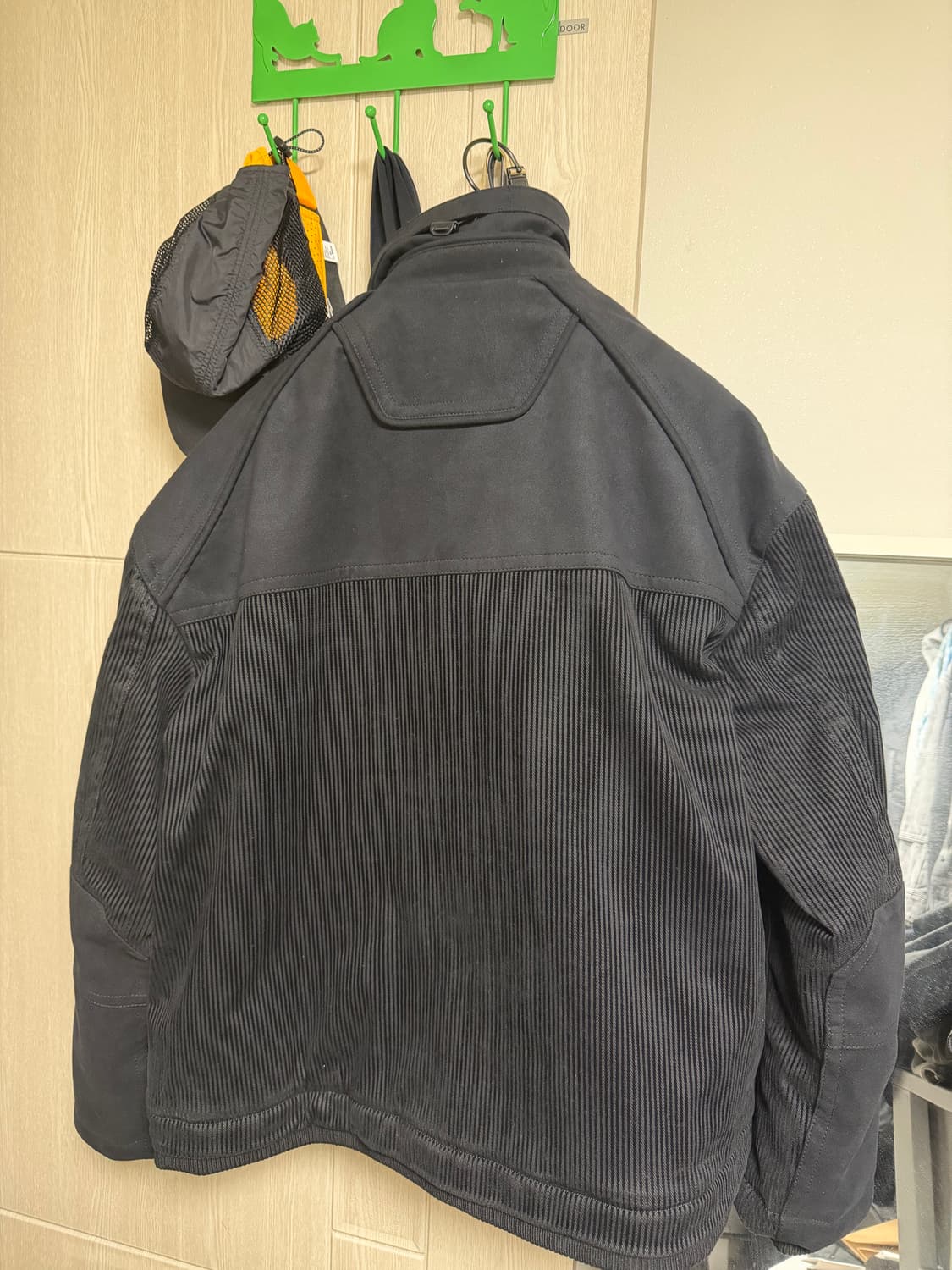 준지25fw 페이크 스웨이드 코듀로이 점퍼 판매합니다. 상품이미지2