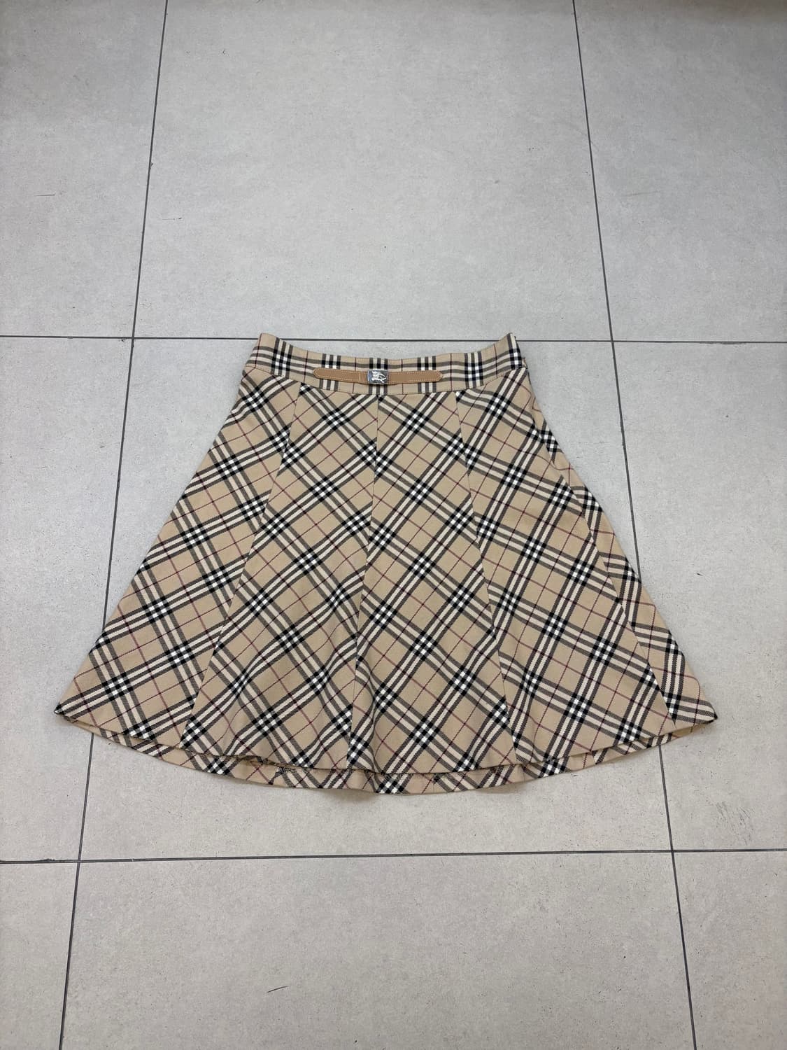버버리 블루라벨 노바체크 스커트 상품이미지2
