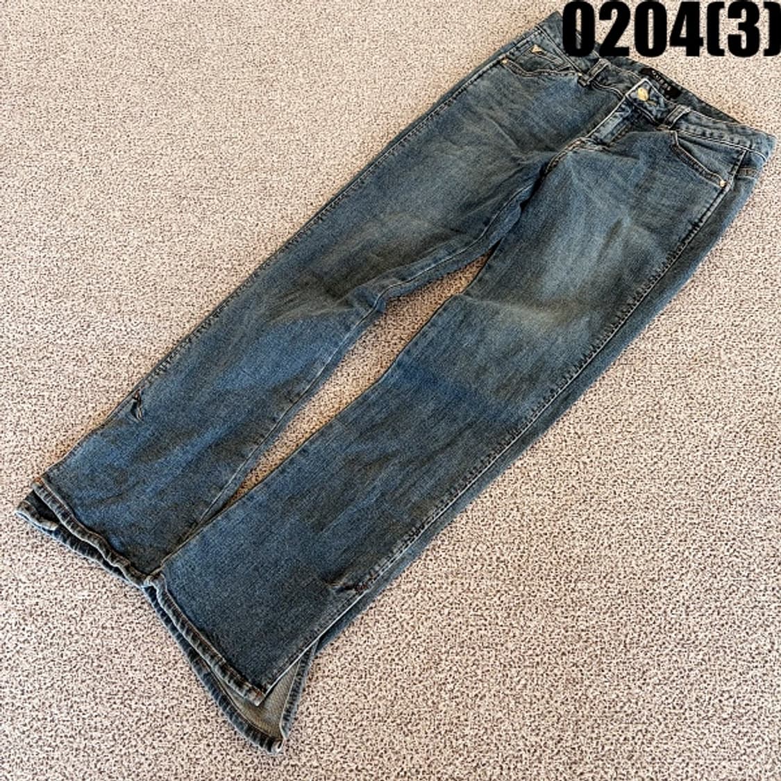 [61(25)] 게스 여성 부츠컷 절개 디테일 데님 팬츠 0204(3) 상품이미지1