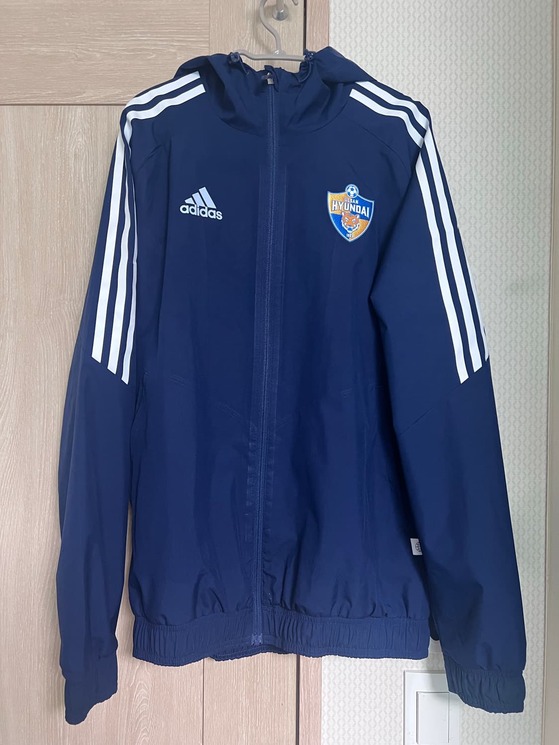 아디다스 21-22 울산 현대 네이비 바람막이 축구 k리그 상품이미지1